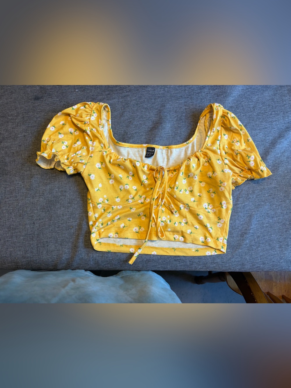SHEIN Yellow Floral Tie-Front Puff Sleeve Crop Top